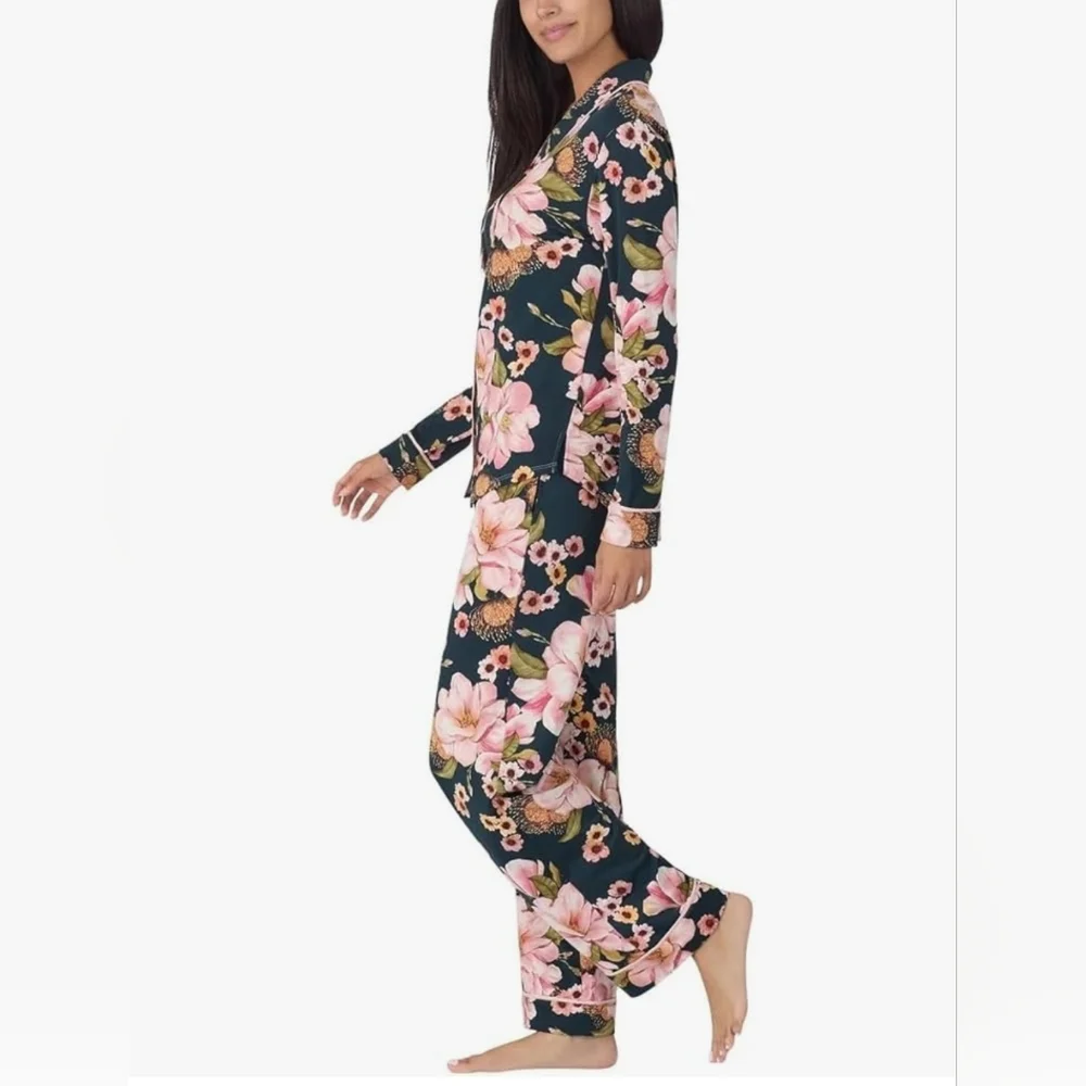 New Room Service Pajama 2 Piece Set Shawl Collar Punk Black Floral Pjs - Picture 3 of 6